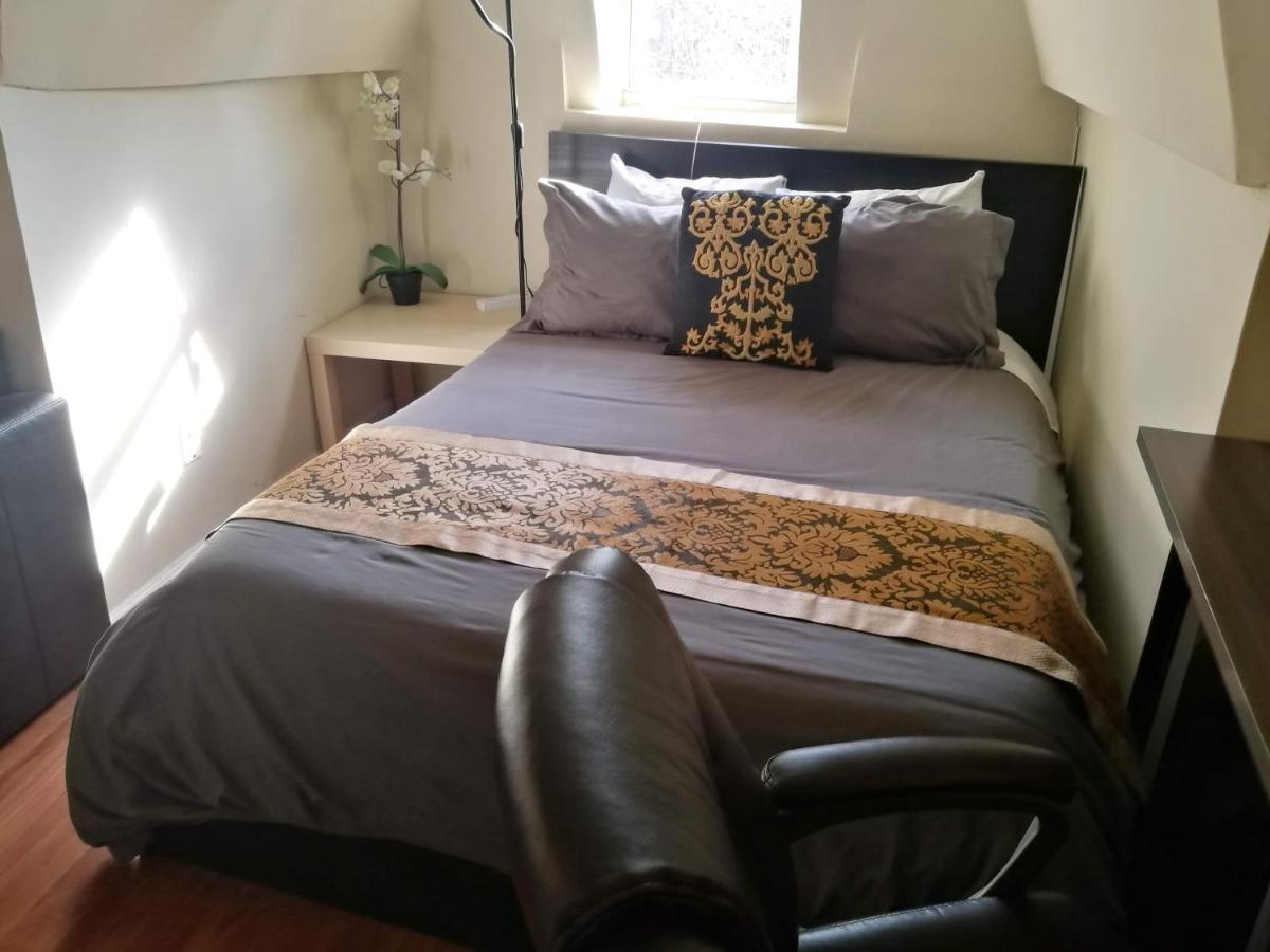 Center Dc Room-private Bath * Washington